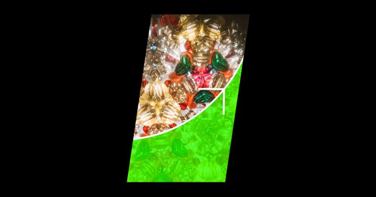 holiday-growth-guide Photos of holiday decorations and an illustrated growth curve with upwards arrow